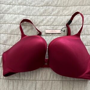 Victoria's Secret Pink T-Shirt Bra with Seamless Design
